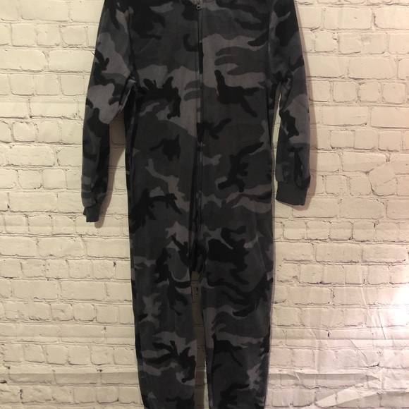 Bundle Box of 6 items!!! Size 7/8 Boys!!! - Picture 4 of 16